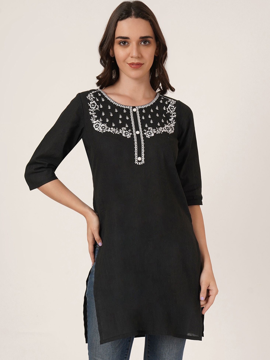 

Brownverse Women Embroidered Khadi Kurta, Black