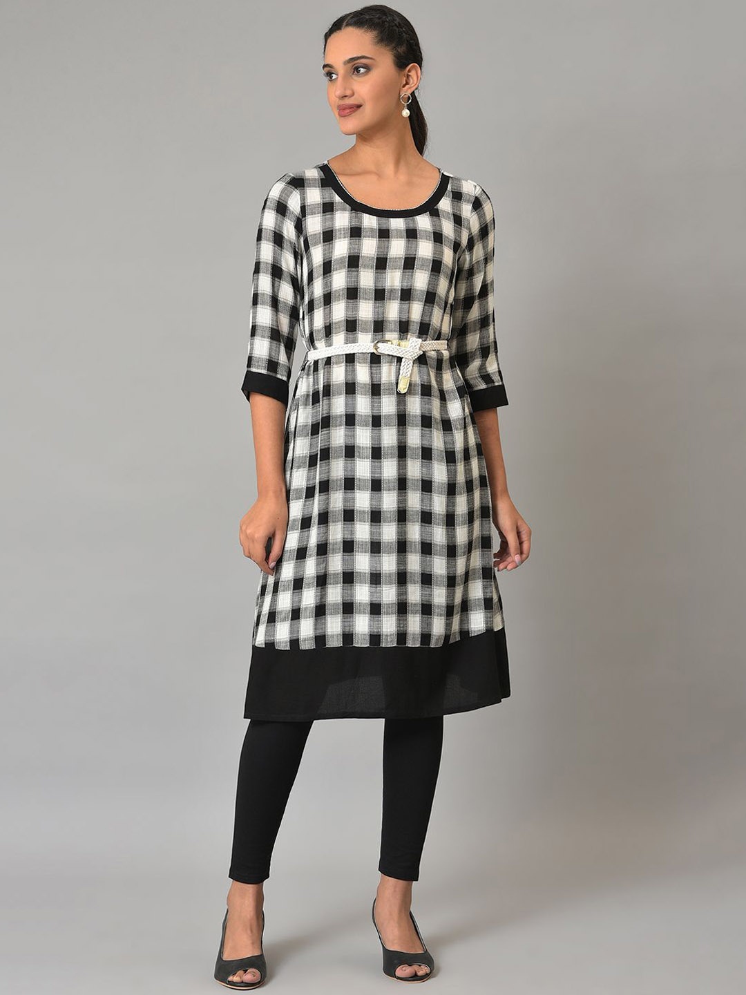 

AURELIA Women Printed Patchwork Pathani Kurta, Black