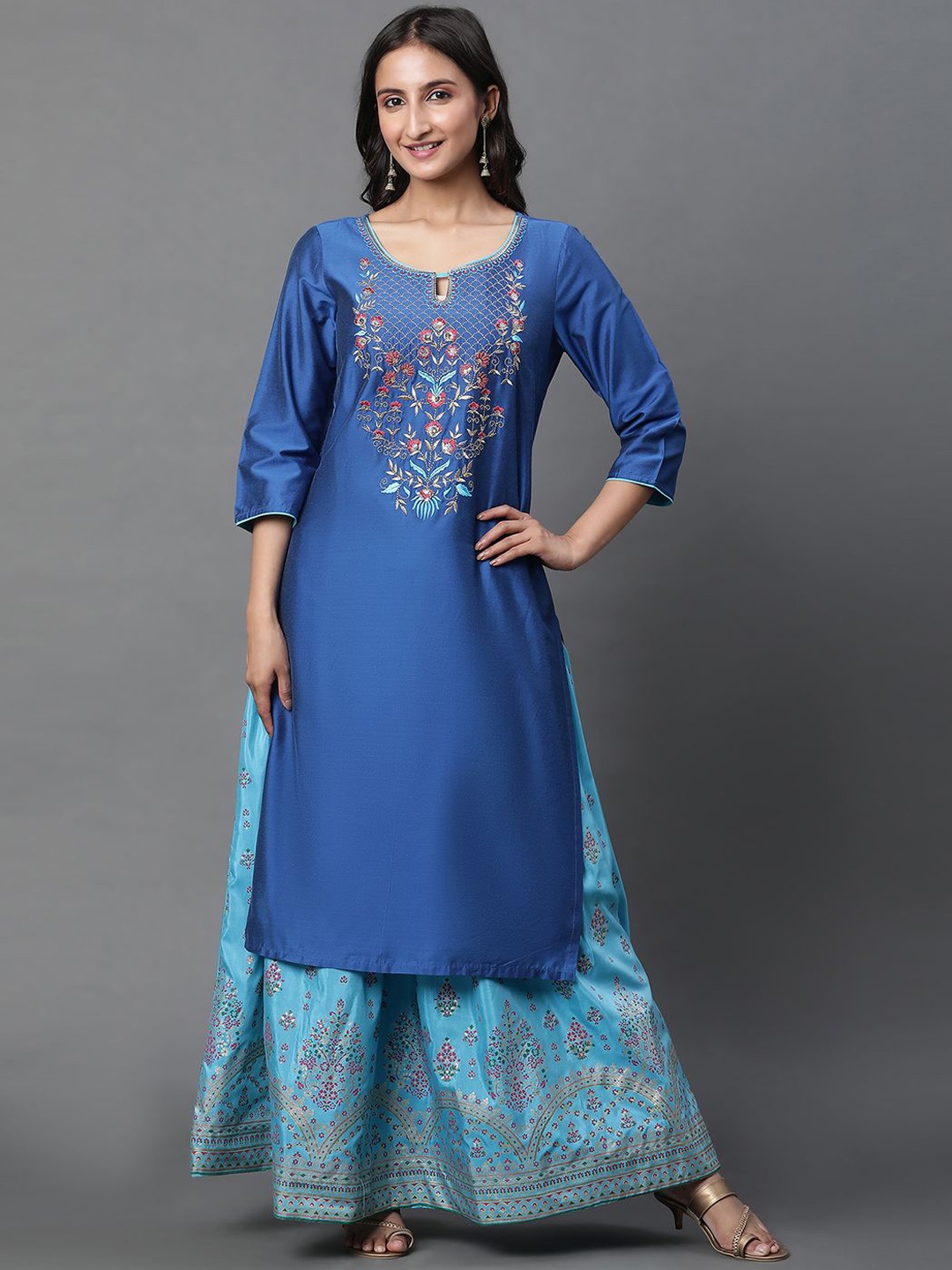

AURELIA Women Geometric Thread Work Kurta, Blue