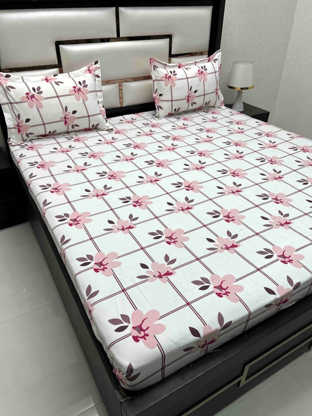 

Pure Decor Queen Size Double Bed Bedsheet With 2 Pillow Covers 2.28m X 2.54m, Pink