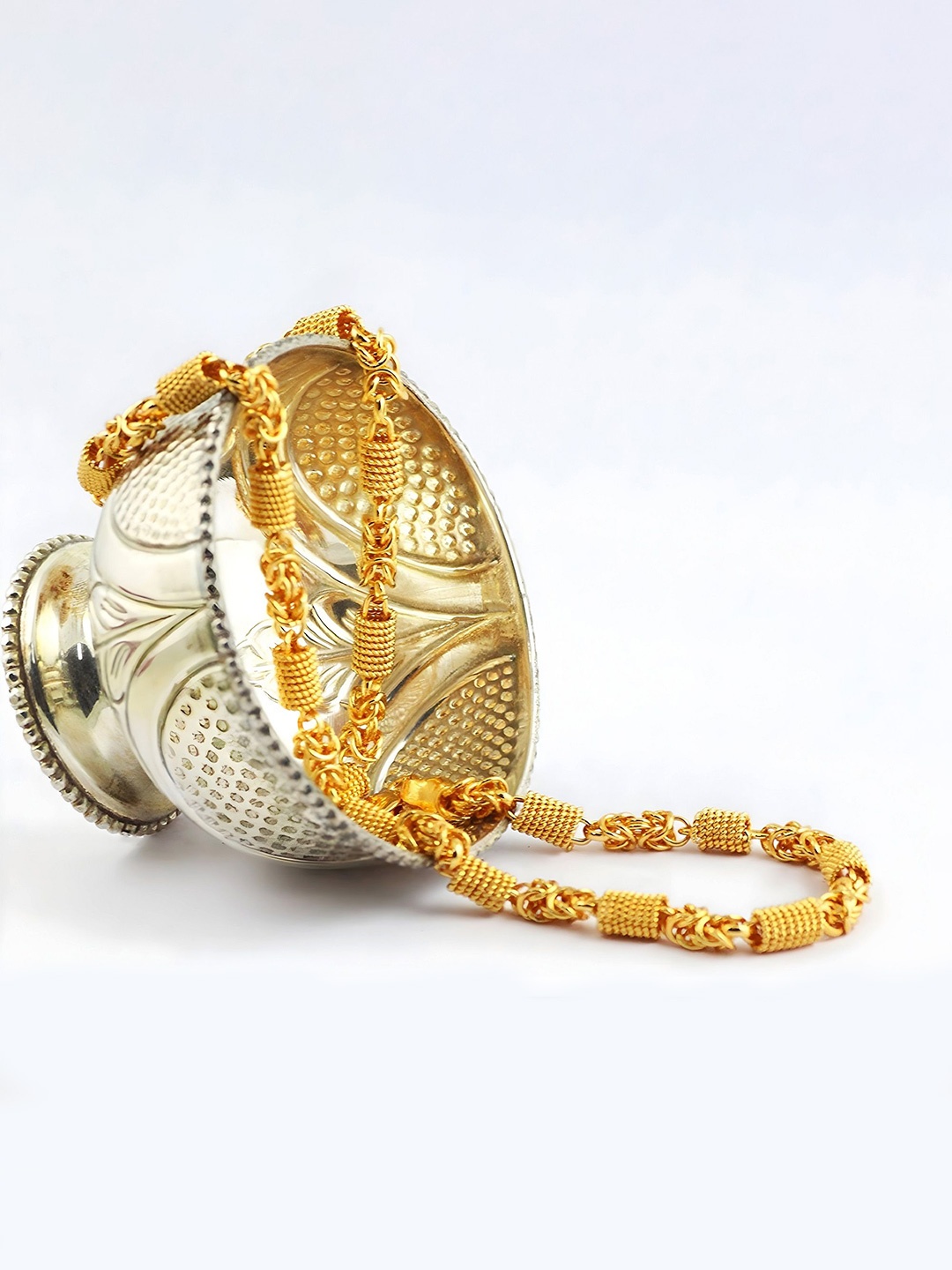 

Minprice Men Brass Gold-Plated Handcrafted Chain