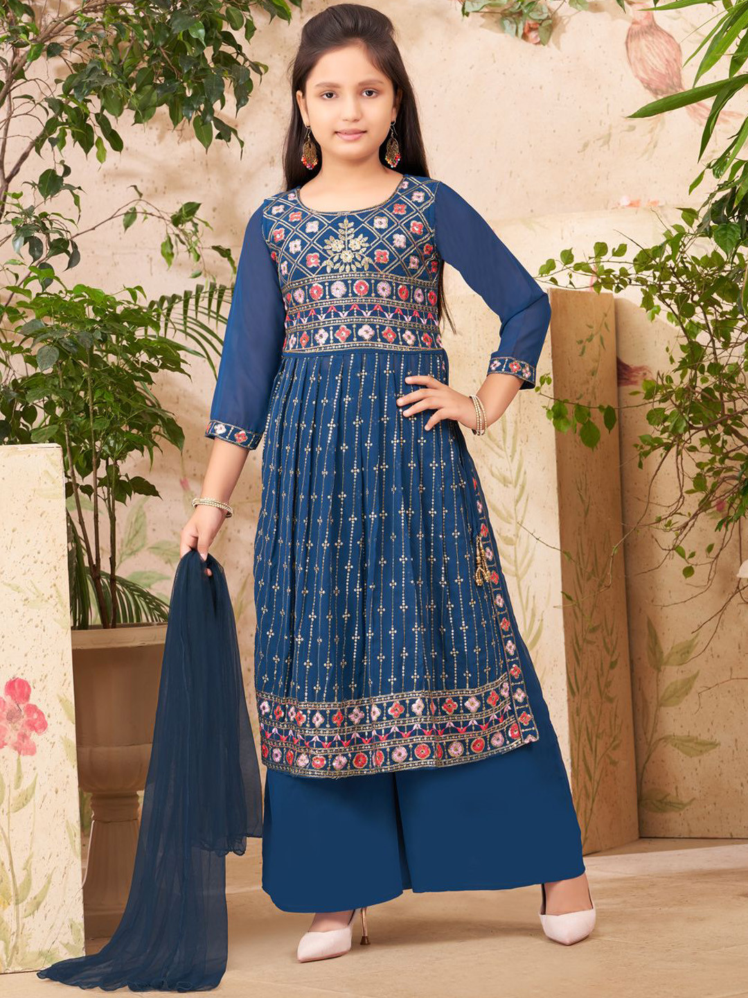 

BAESD Girls Ethnic Motifs Embroidered Panelled Sequinned Kurta with Palazzos & With Dupatta, Teal