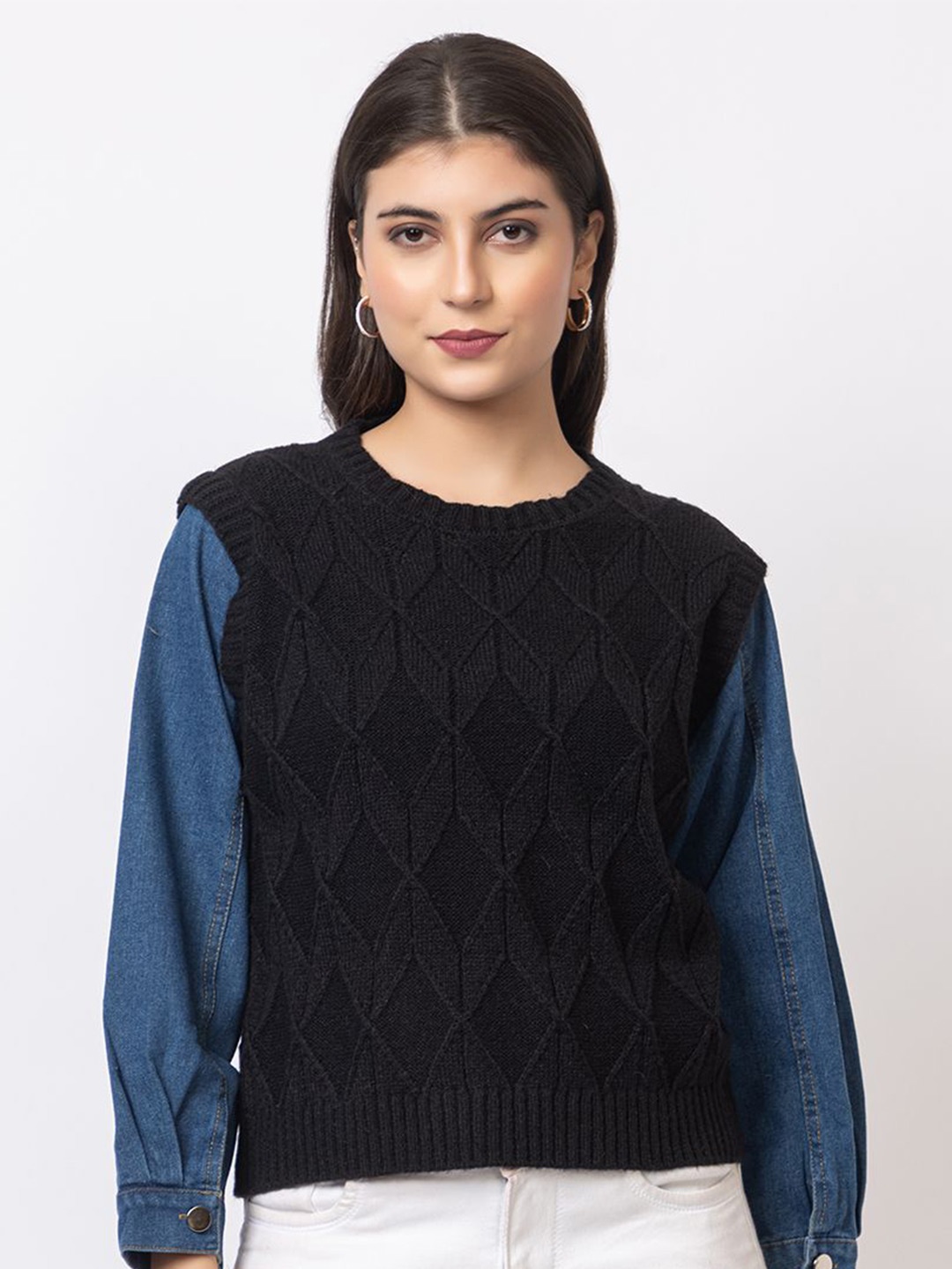 

Antiloop Women Woollen Pullover, Black