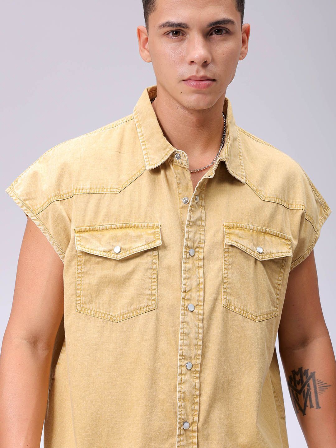 

The Indian Garage Co Men Boxy Opaque Casual Shirt, Yellow