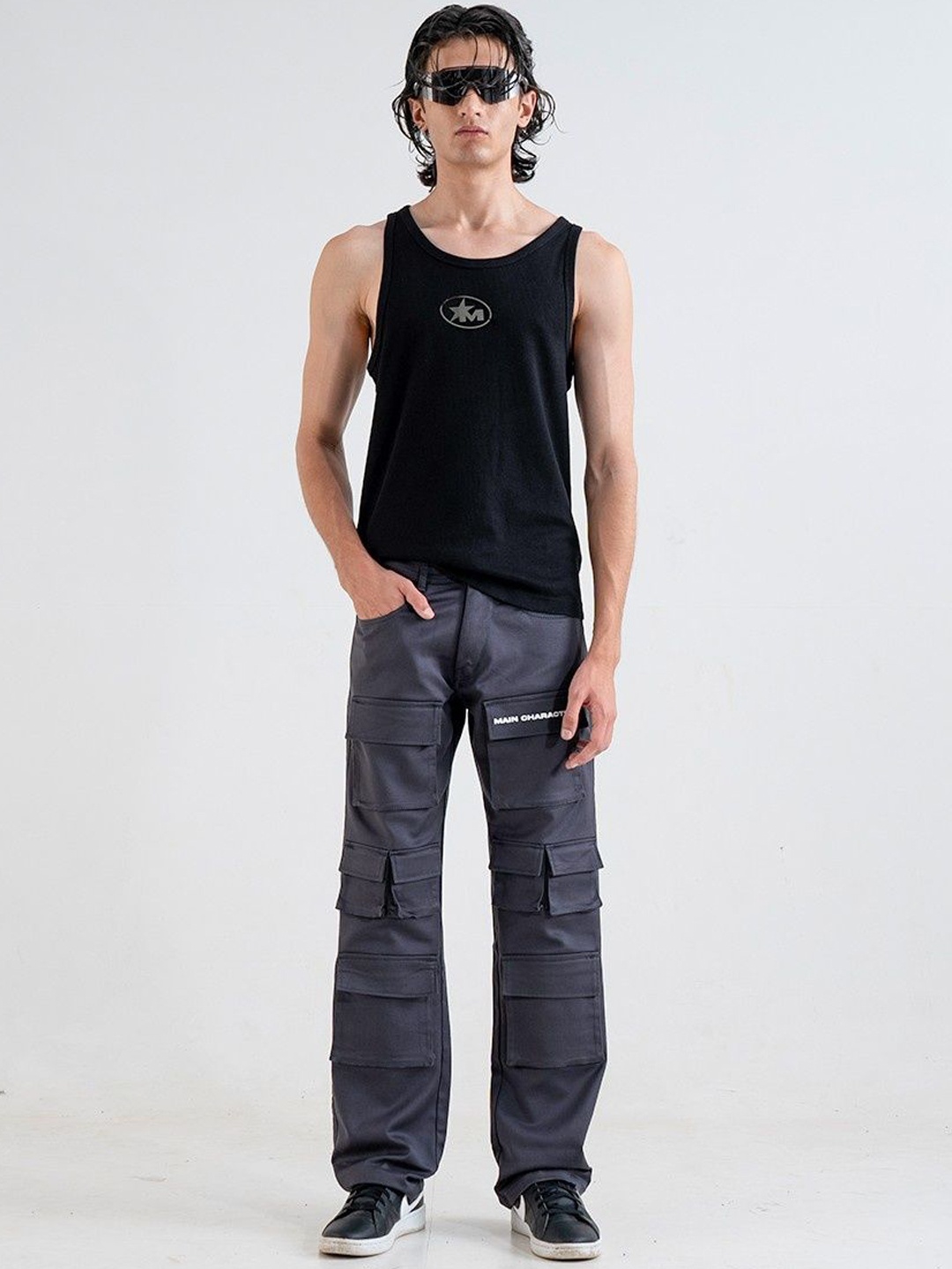 

Main Character India Unisex Relaxed Fit Highly Distressed Heavy Fade Jeans, Grey