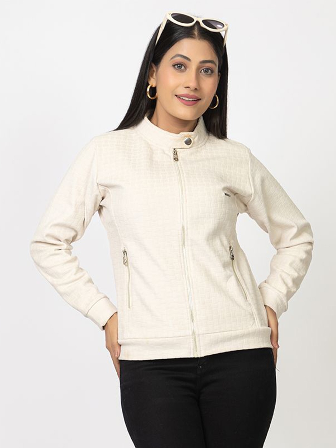 

Navsha Women Sweatshirt, Off white