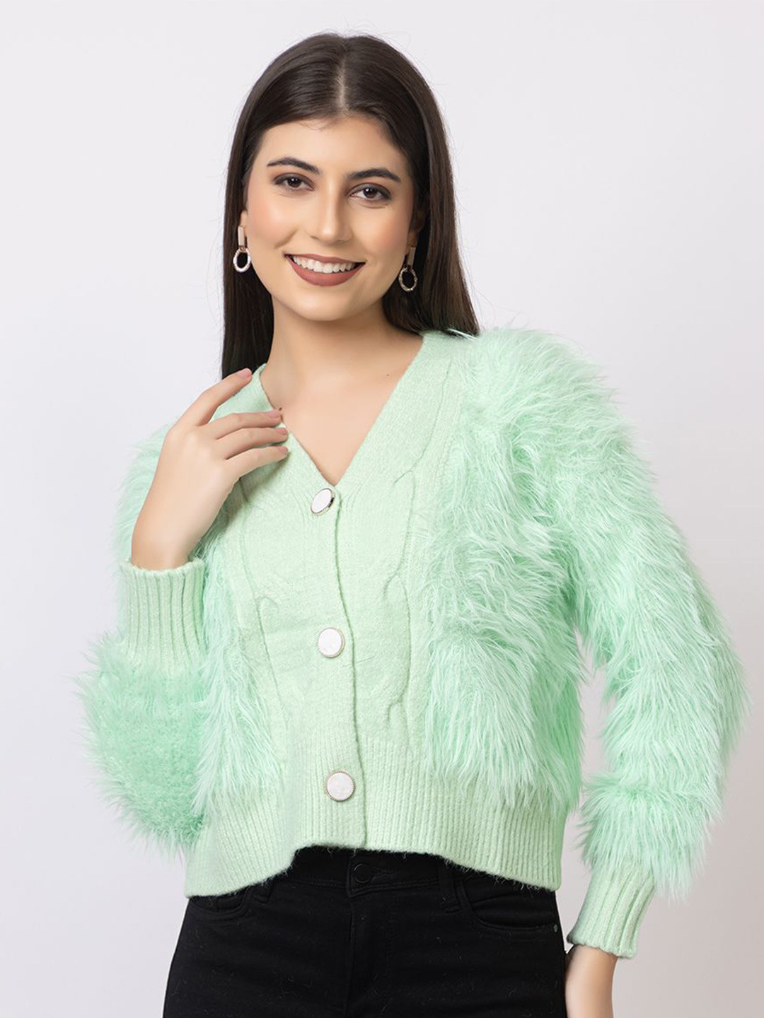 

Antiloop Women Woollen Cardigan, Green