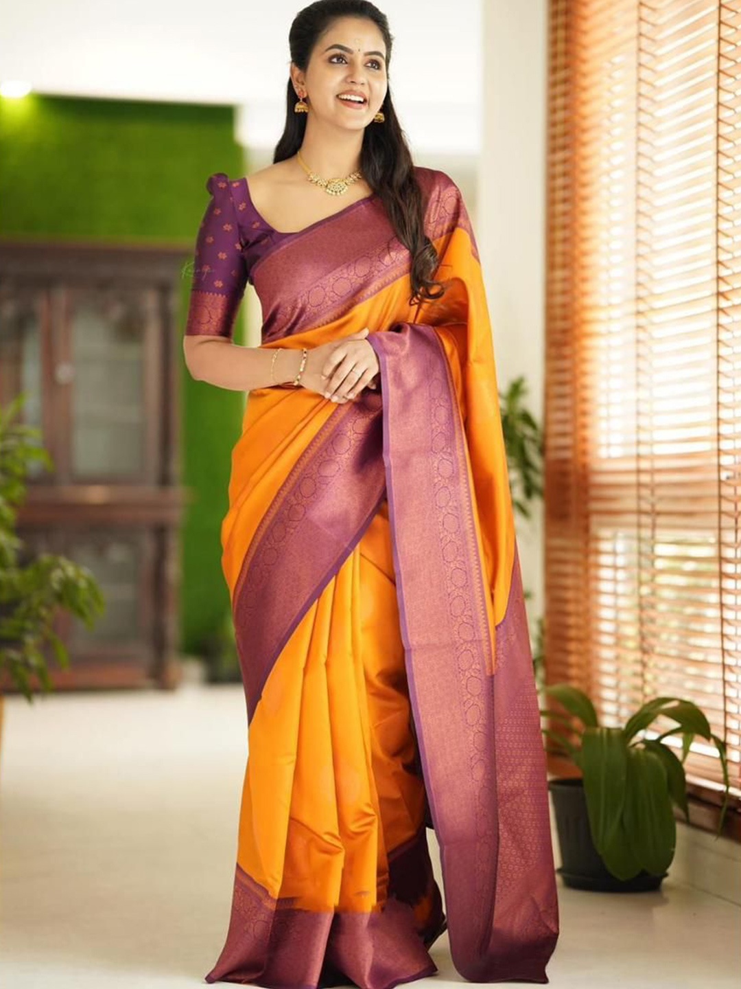 

Wuxi Woven Design Zari Pure Silk Banarasi Ready to Wear, Gold
