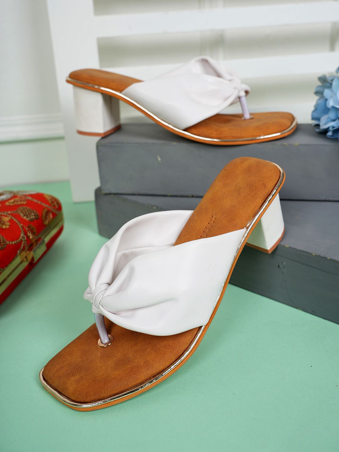 

SAPATOS Block Sandals, White