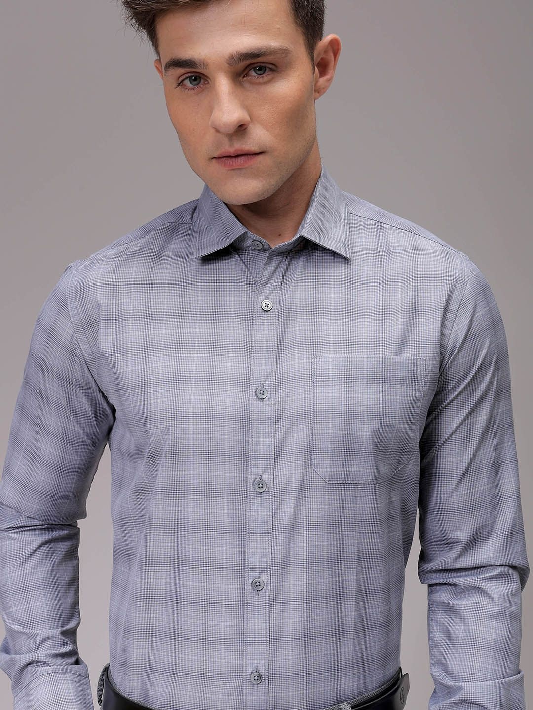 

The Indian Garage Co. X Luxe Men Slim Fit Opaque Checked Formal Shirt, Grey