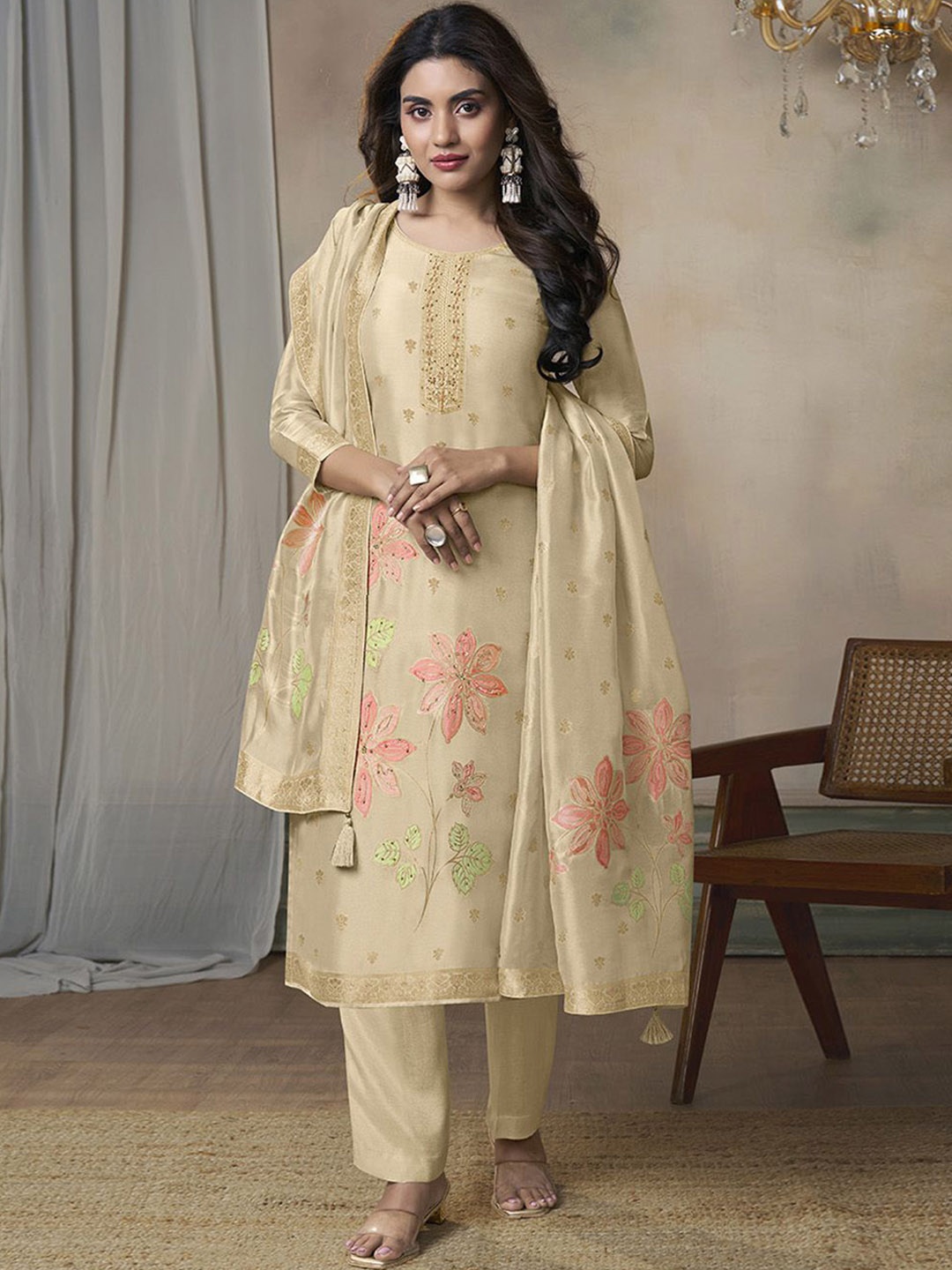 

Seerat Women Floral Regular Kurta with Trousers & With Dupatta, Cream