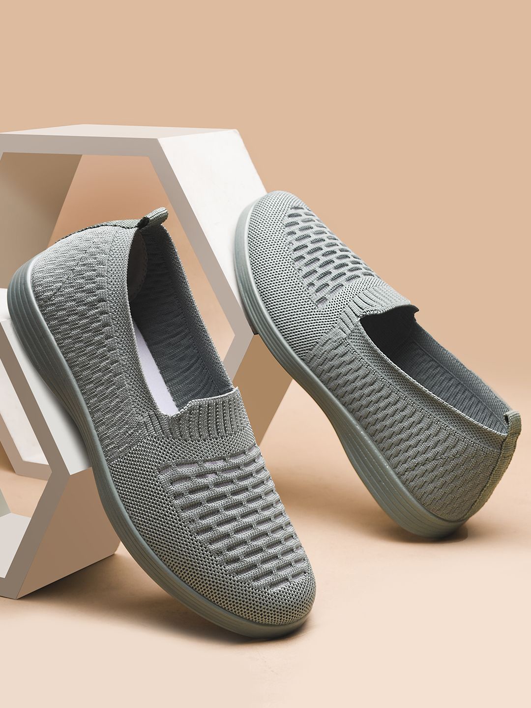 

WELCOME Women Slip-On Sneakers, Green