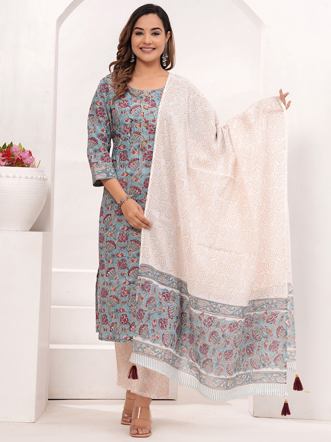 

VASUPRADA Women Floral Printed Regular Kurta with Trousers & With Dupatta, Blue