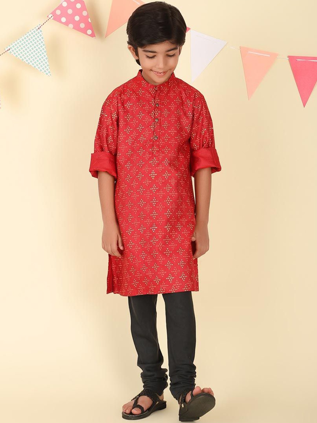 

Fabindia Boys Ethnic Motifs Printed Flared Sleeves Thread Work Kurta, Red