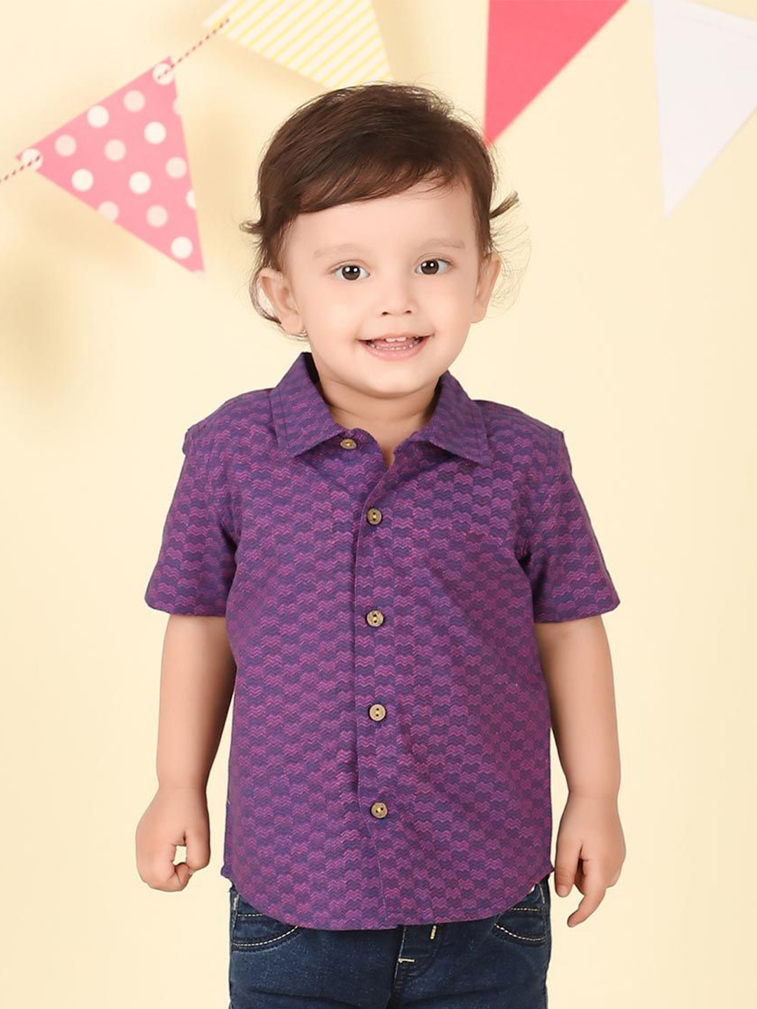 

Fabindia Boys Opaque Printed Casual Shirt, Purple