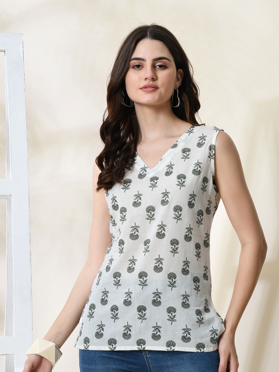 

Metronaut Tropical Print Styled Back Top, White