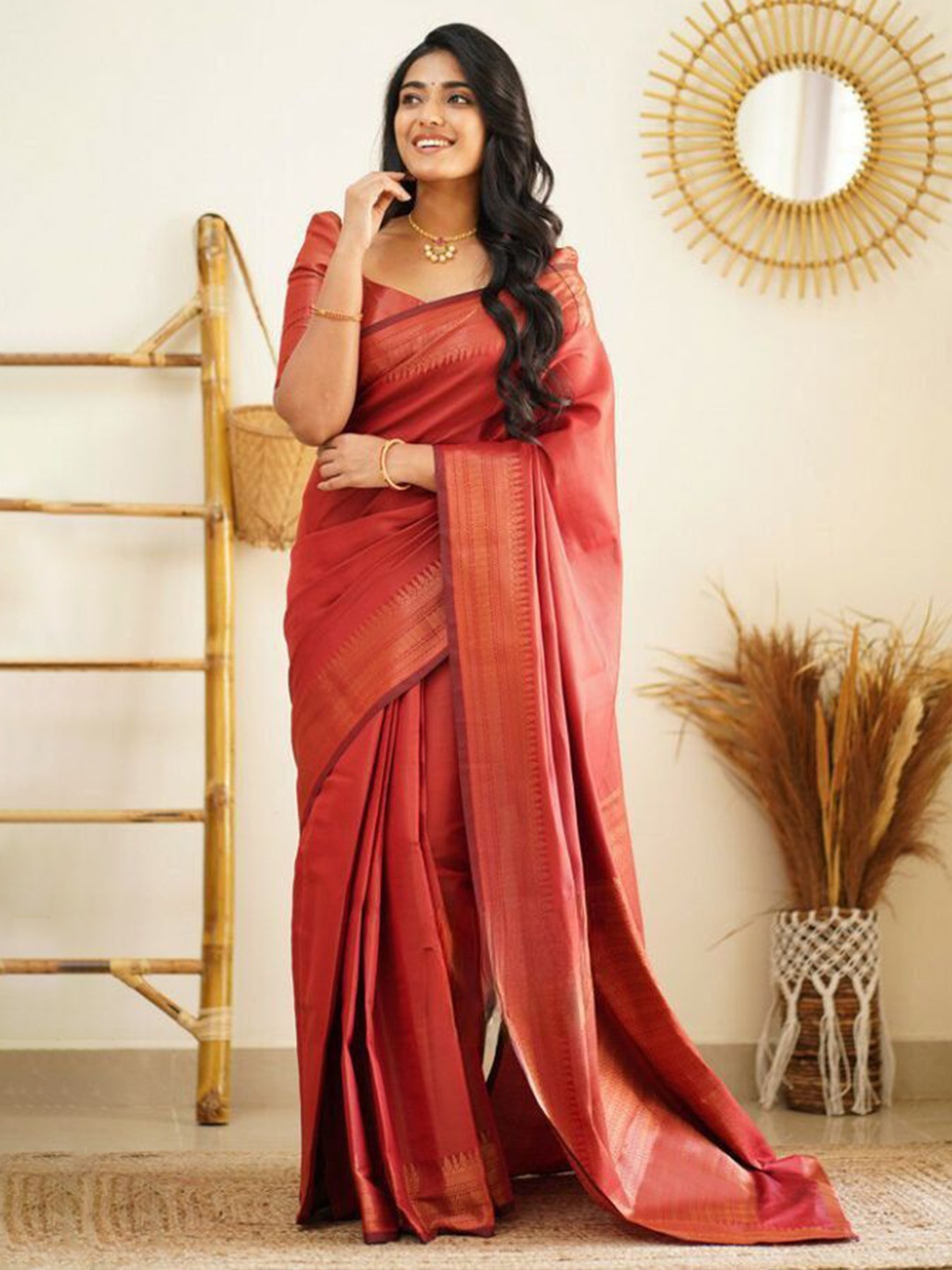 

Wuxi Woven Design Zari Pure Silk Banarasi Saree, Red