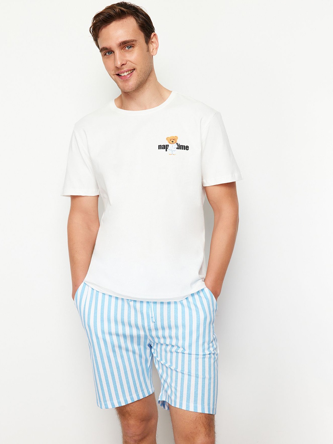 

Trendyol Men Printed Night suit, White