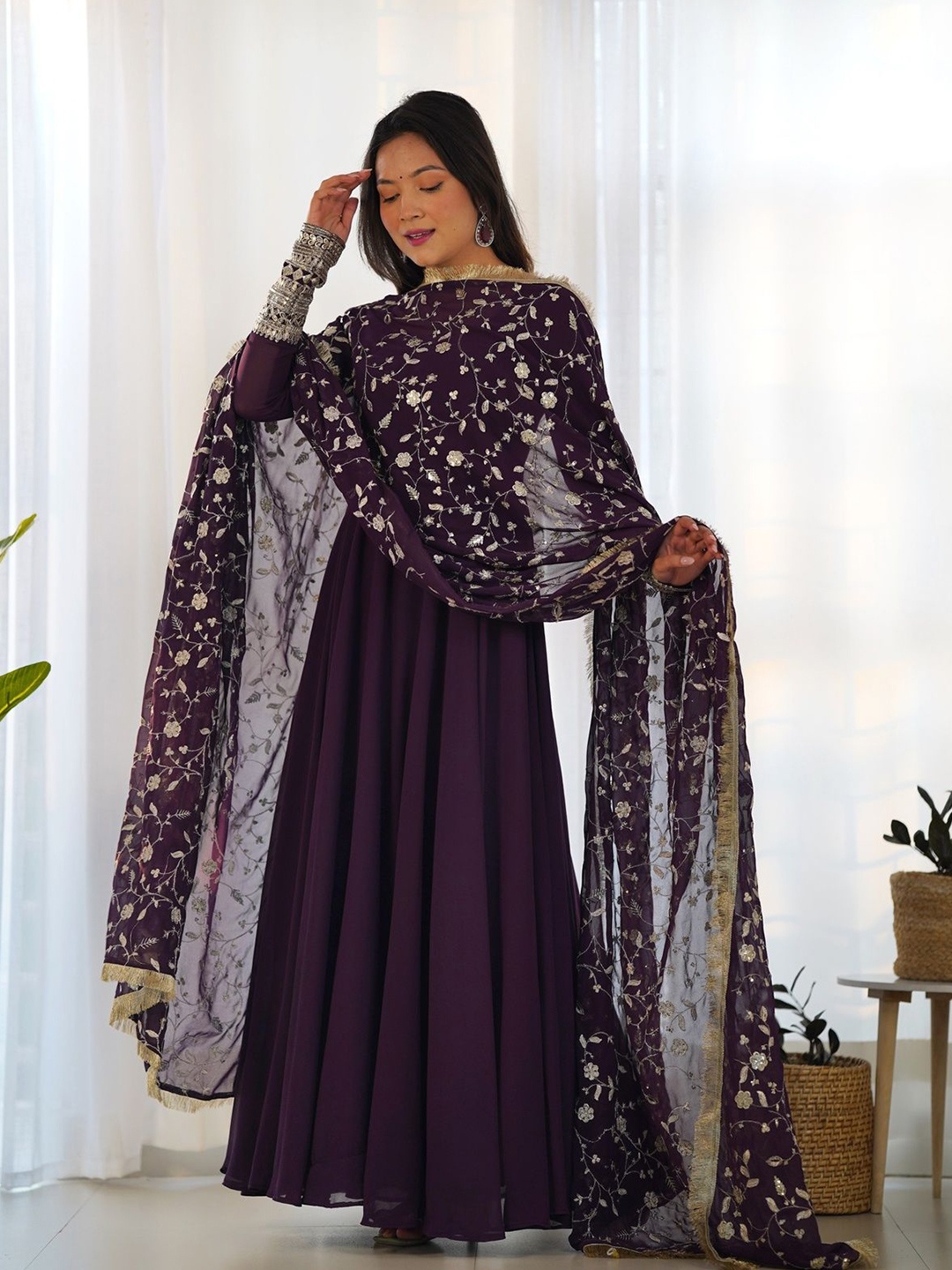 

LABELKBBRAND Women Regular Kurta with Trousers & With Dupatta, Purple