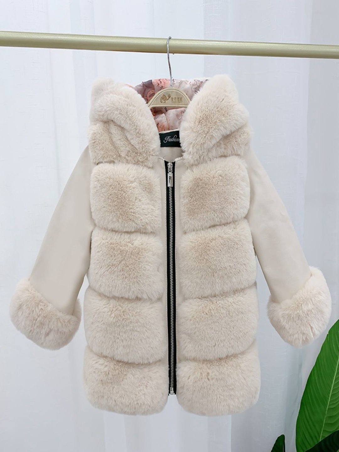 

Xsole Kids Winter Coat, Beige