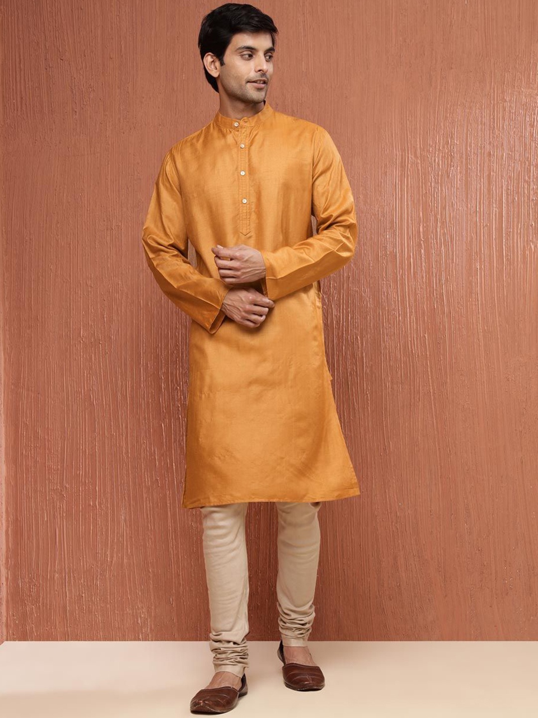 

Fabindia Men Flared Sleeves Kurta, Mustard