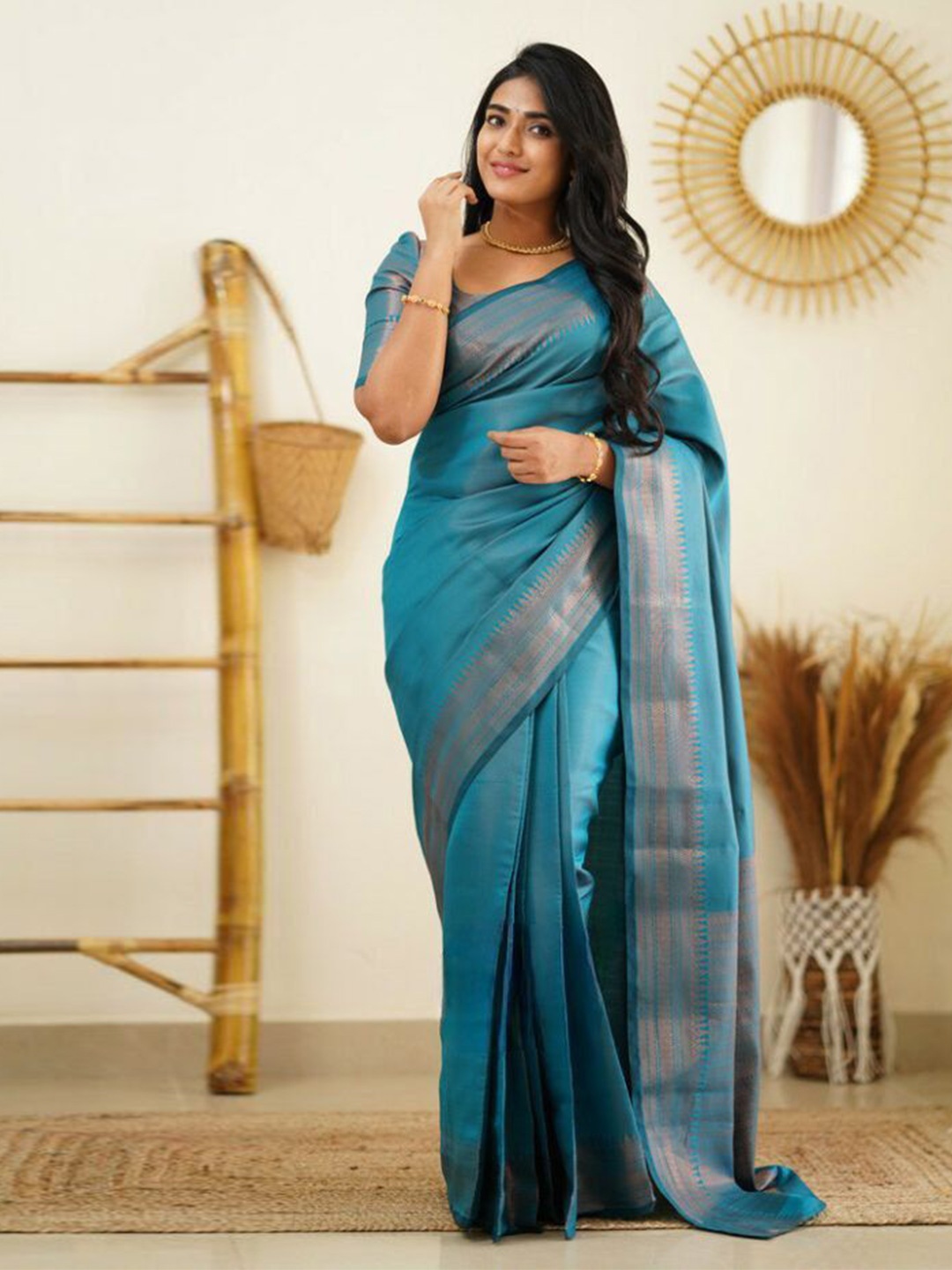 

Wuxi Woven Design Zari Pure Silk Banarasi Saree, Blue