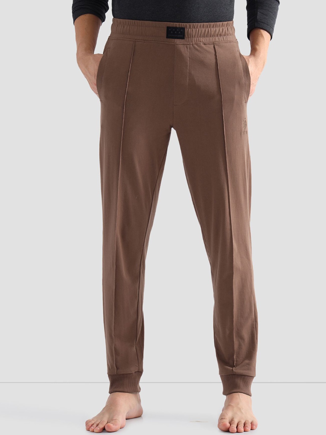 

U.S. Polo Assn. Men Cotton Relaxed-Fit Mid-Rise Lounge Joggers, Tan