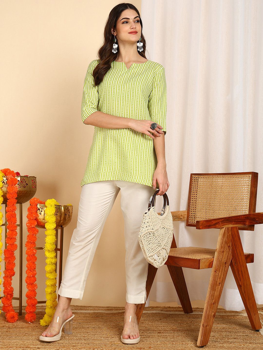 

DSK STUDIO Geometric Printed Kurti, Green