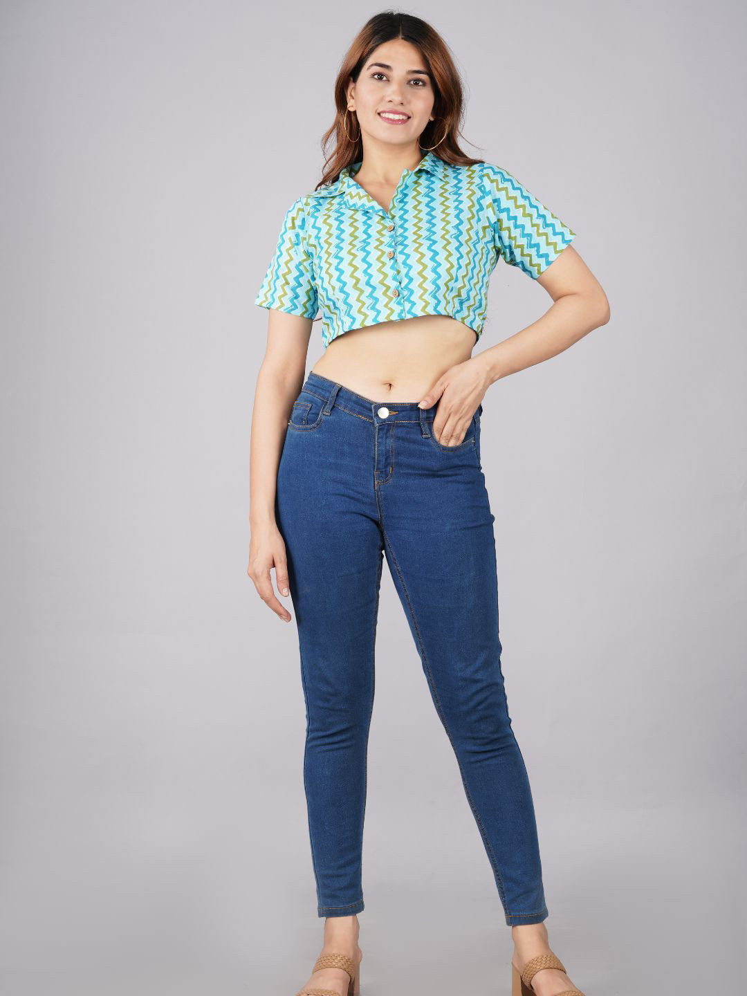 

Bahe Kurtiz Floral Print Flared Sleeve Cotton Shirt Style Crop Top, Green