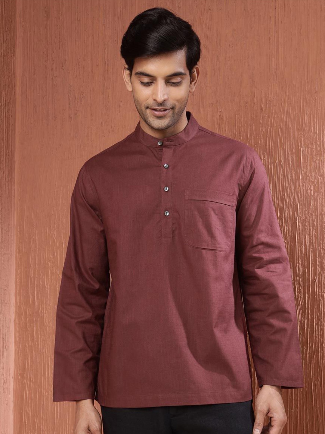 

Fabindia Men Opaque Casual Shirt, Maroon