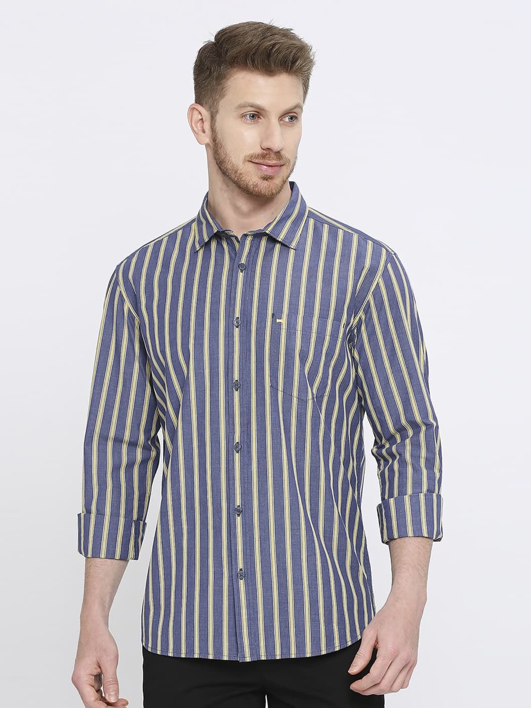 

Basics Men Slim Fit Bengal Stripes Opaque Striped Casual Shirt, Navy blue