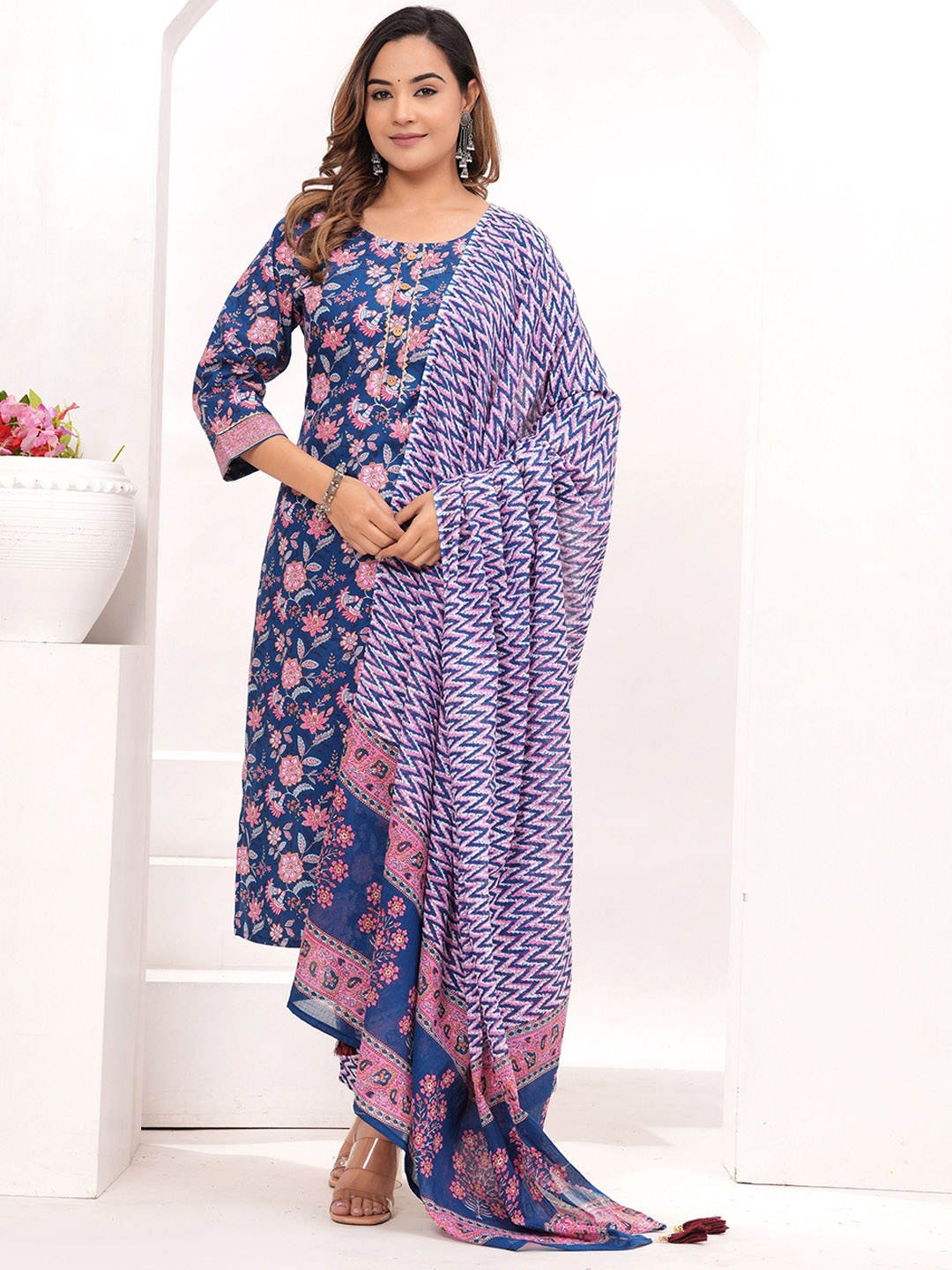 

VASUPRADA Women Floral Printed Regular Kurta with Trousers & With Dupatta, Purple
