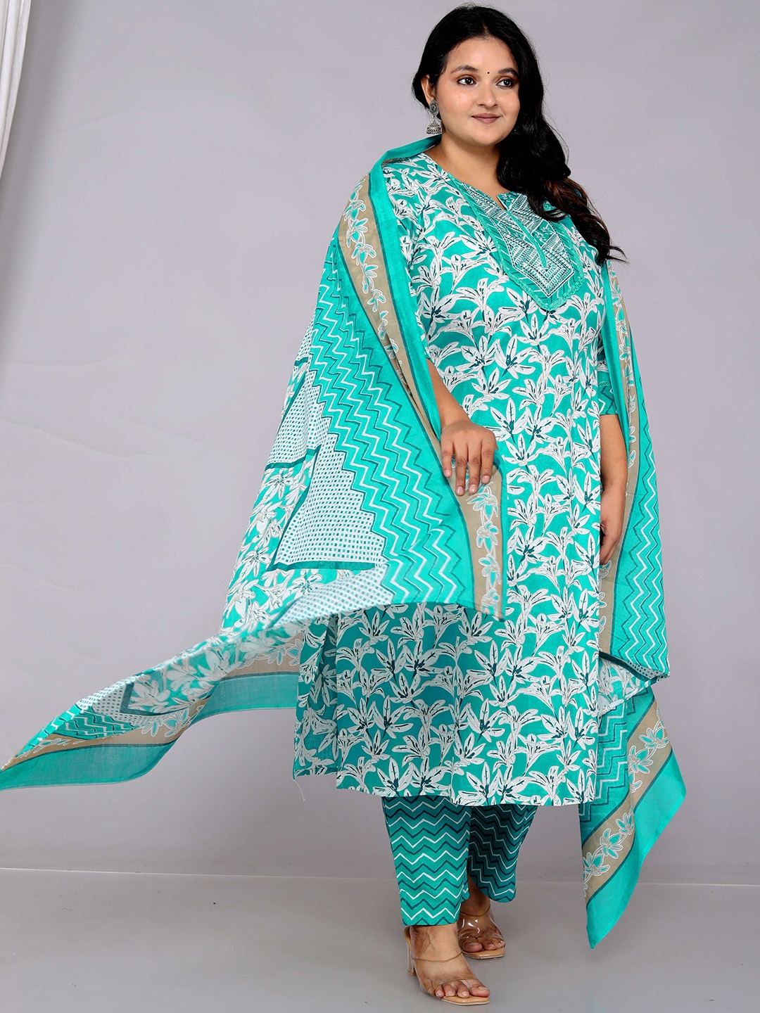 

JC4U Women Ethnic Motifs Printed Regular Mirror Work Pure Cotton Kurta with Trousers & With Dupatta, Green