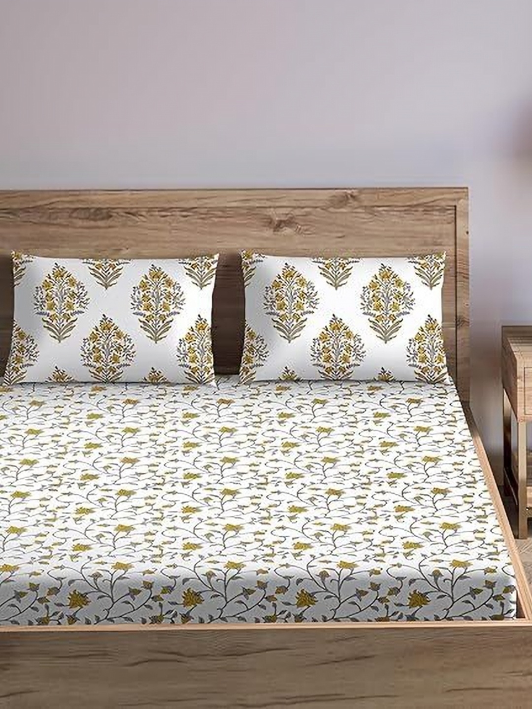 

Trance Home Linen Yellow & White Ethnic Motifs 180 TC Queen Bedsheet with 2 Pillow Covers
