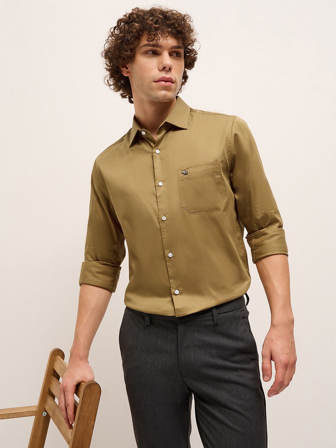 

THE BEAR HOUSE Men Tailored Fit Opaque Formal Shirt, Gold