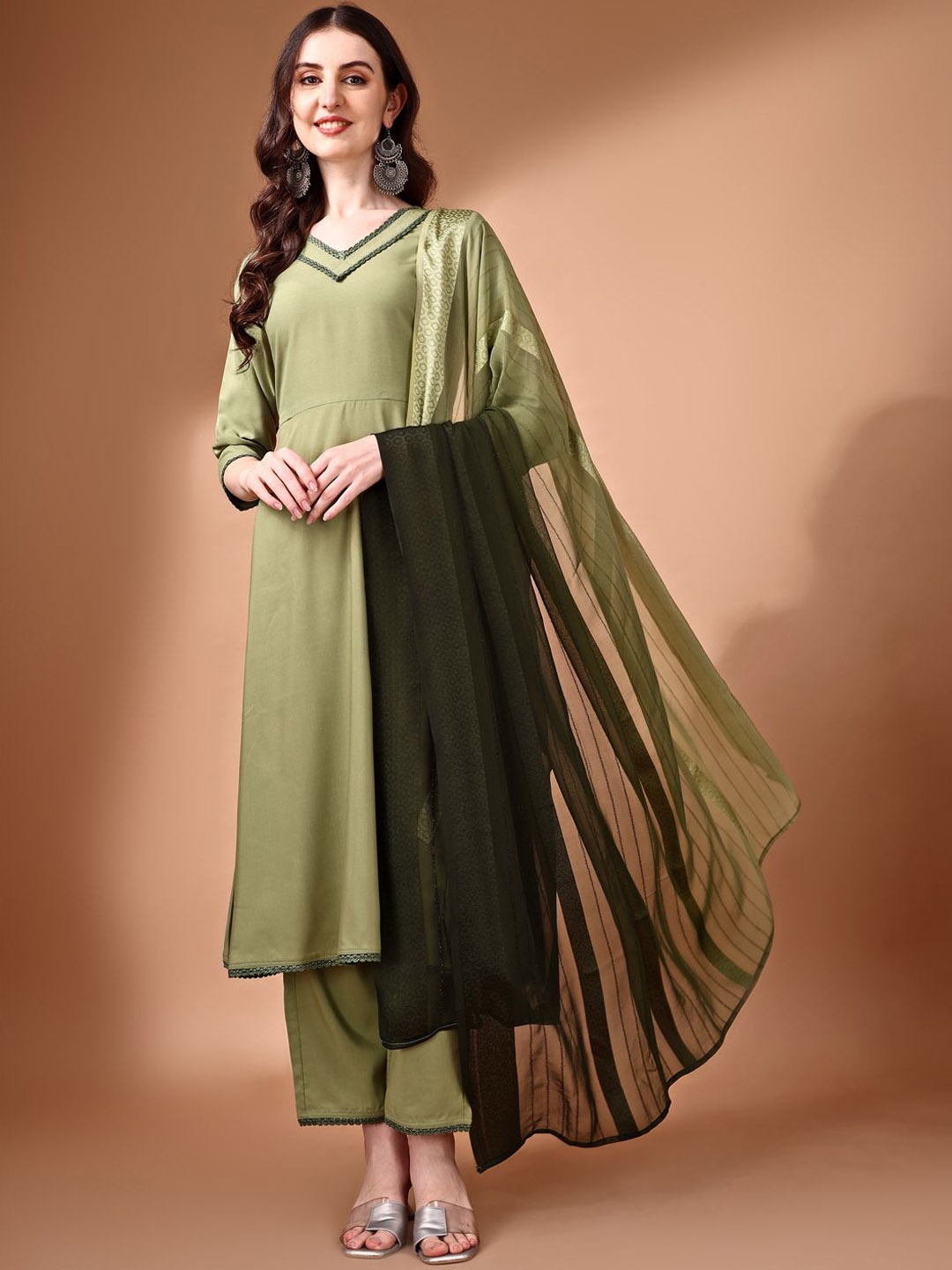 

KALINI Women Regular Kurta with Palazzos & With Dupatta, Green
