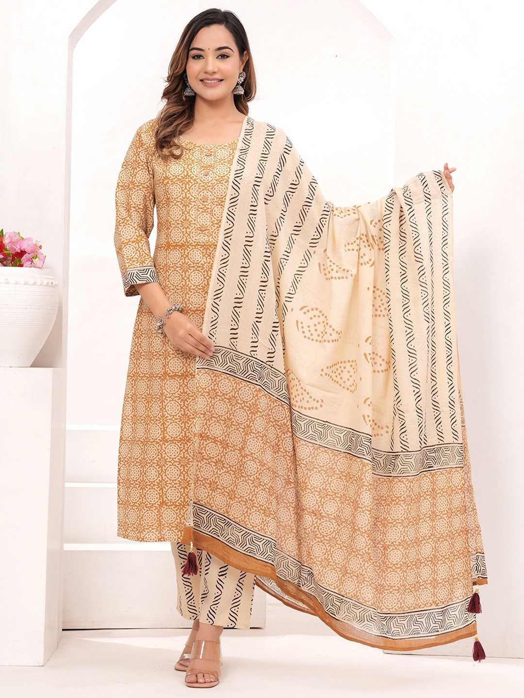 

VASUPRADA Women Ethnic Motifs Printed Regular Kurta with Trousers & With Dupatta, Mustard