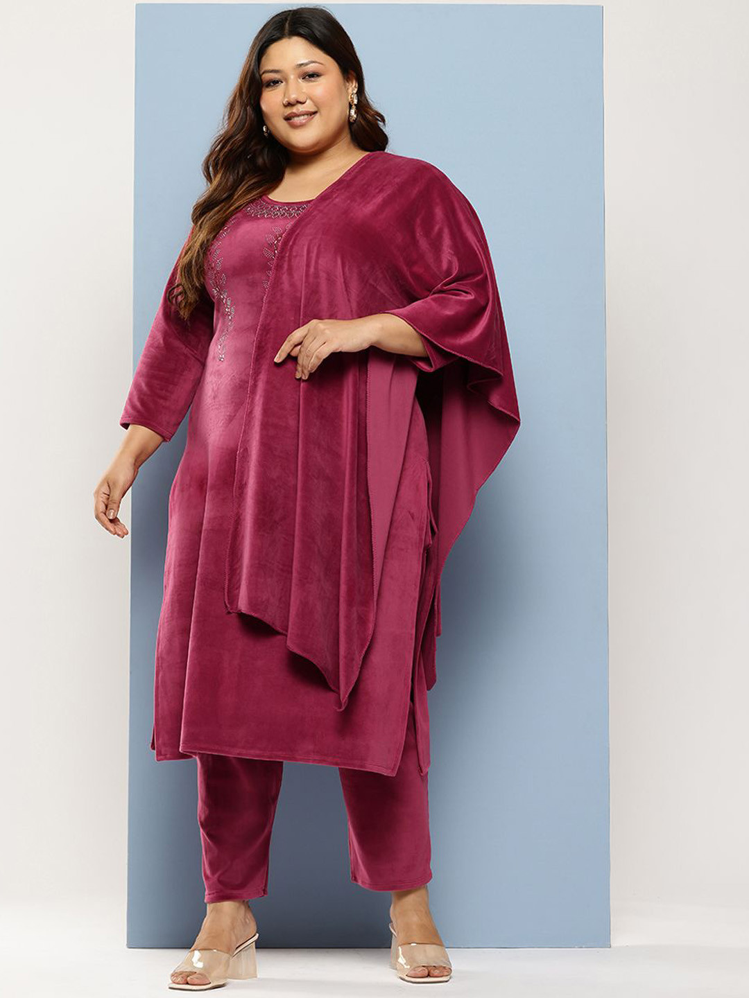 

BAESD Women Floral Regular Velvet Kurta with Trousers & With Dupatta, Pink
