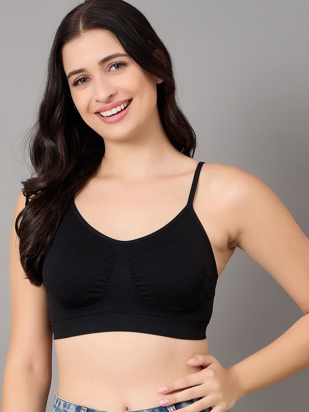 

DressBerry Medium Coverage Women Seamless Bra, Black