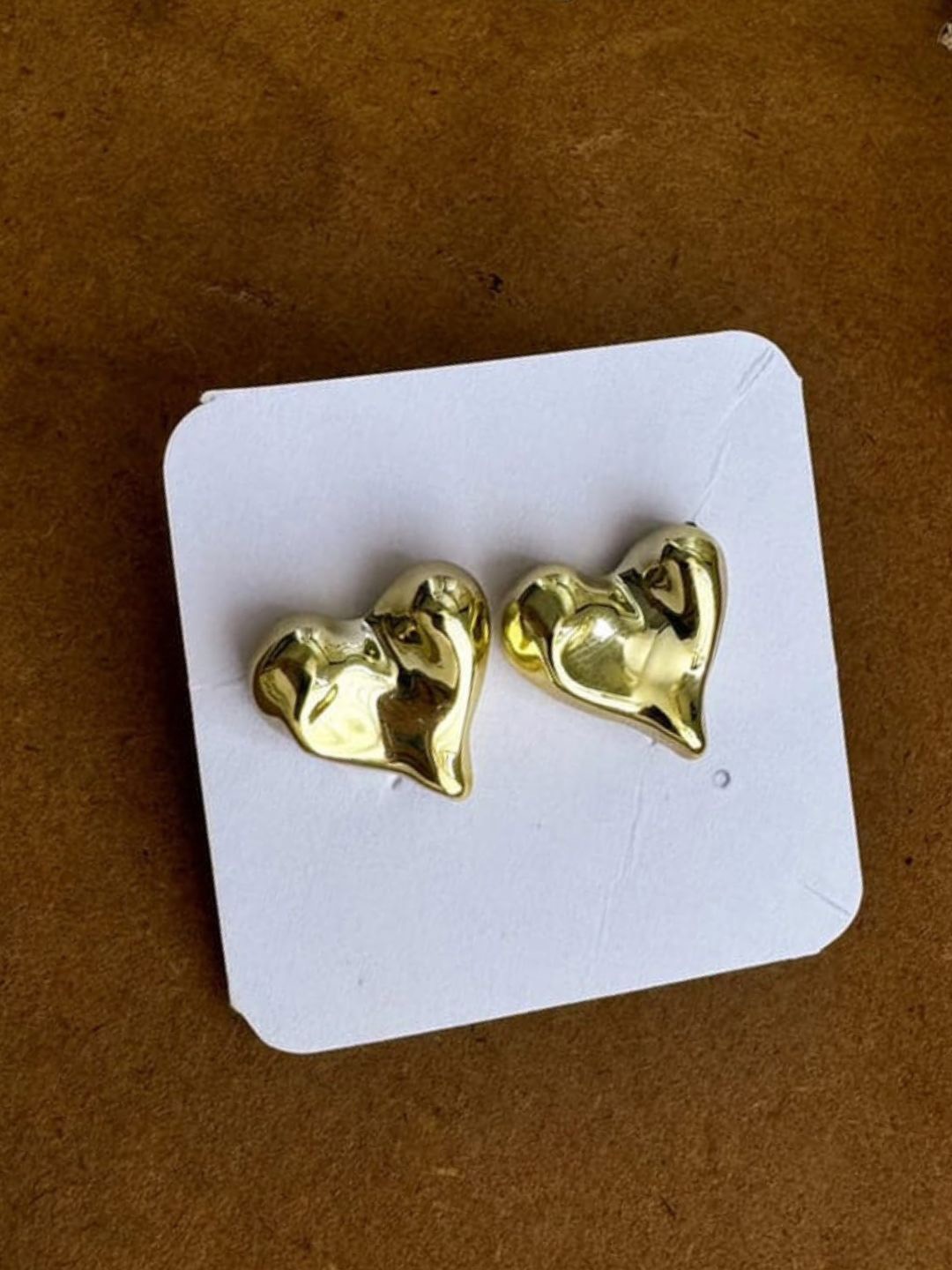 

DressBerry Heart Shaped Studs Earrings, Gold