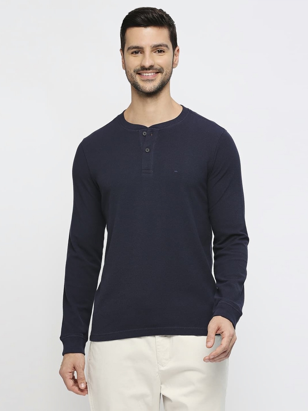 

Basics Men Henley Neck Pockets Slim Fit T-shirt, Navy blue