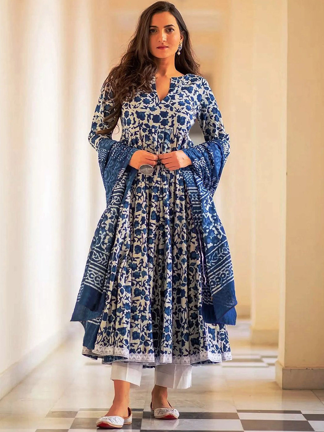 

7Threads Women Printed Regular Kurta with Trousers & With Dupatta, Navy blue