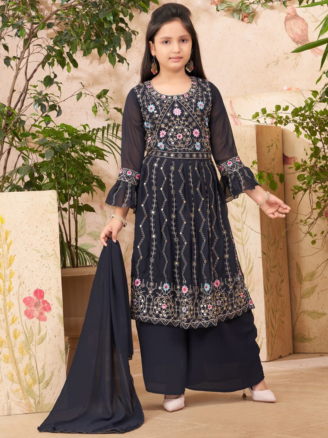 

BAESD Girls Embroidered Regular Sequinned Kurta with Sharara & With Dupatta, Black