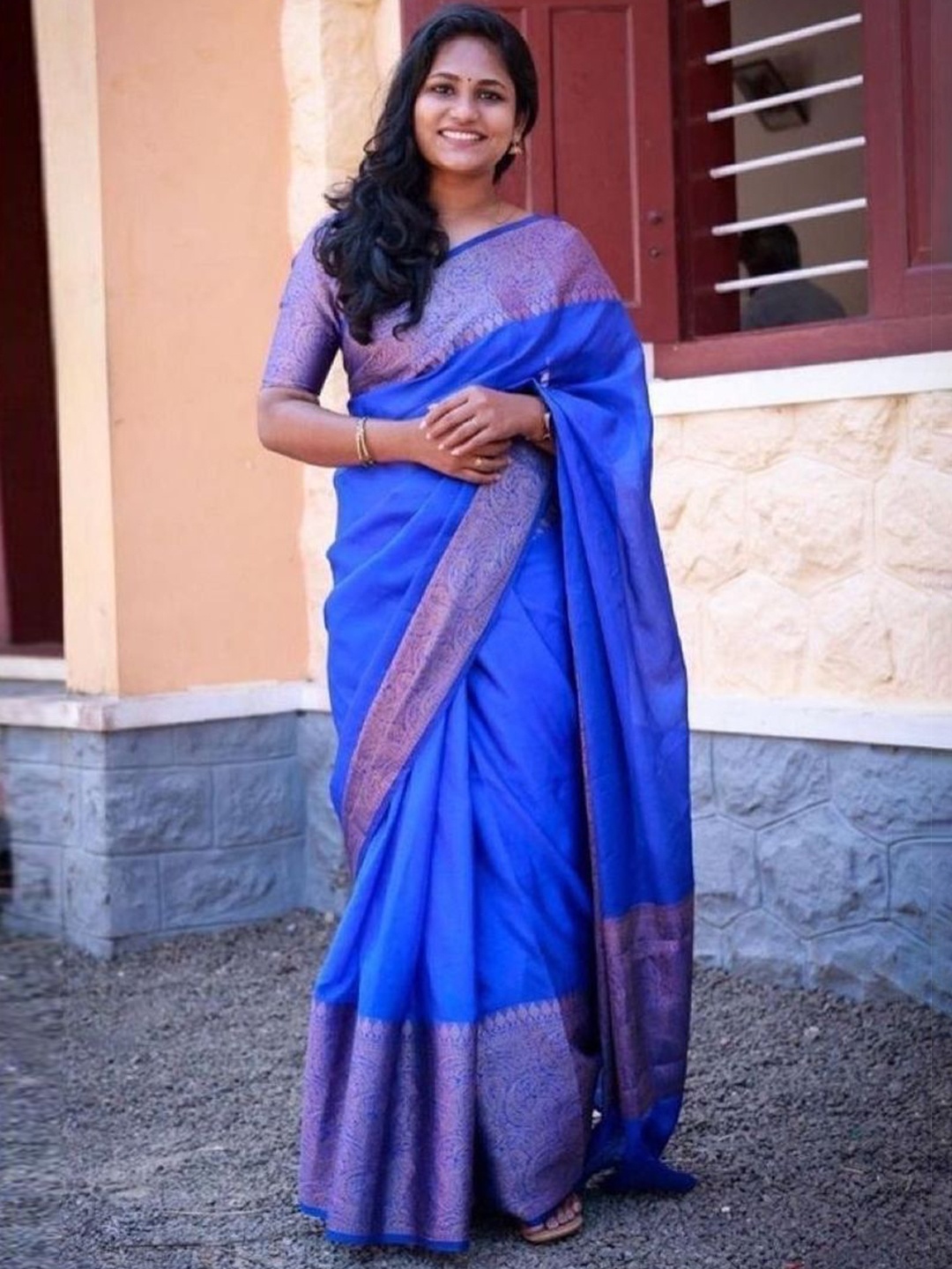 

Wuxi Woven Design Zari Pure Silk Banarasi Saree, Blue