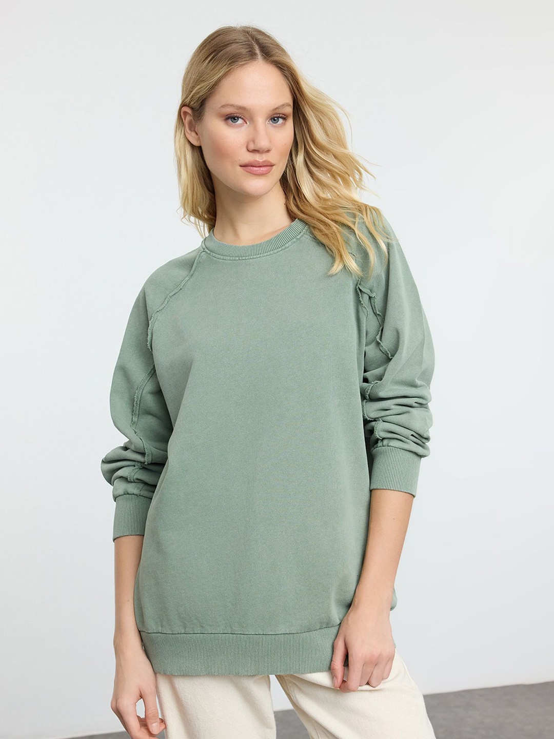 

Trendyol Women Sweatshirt, Na