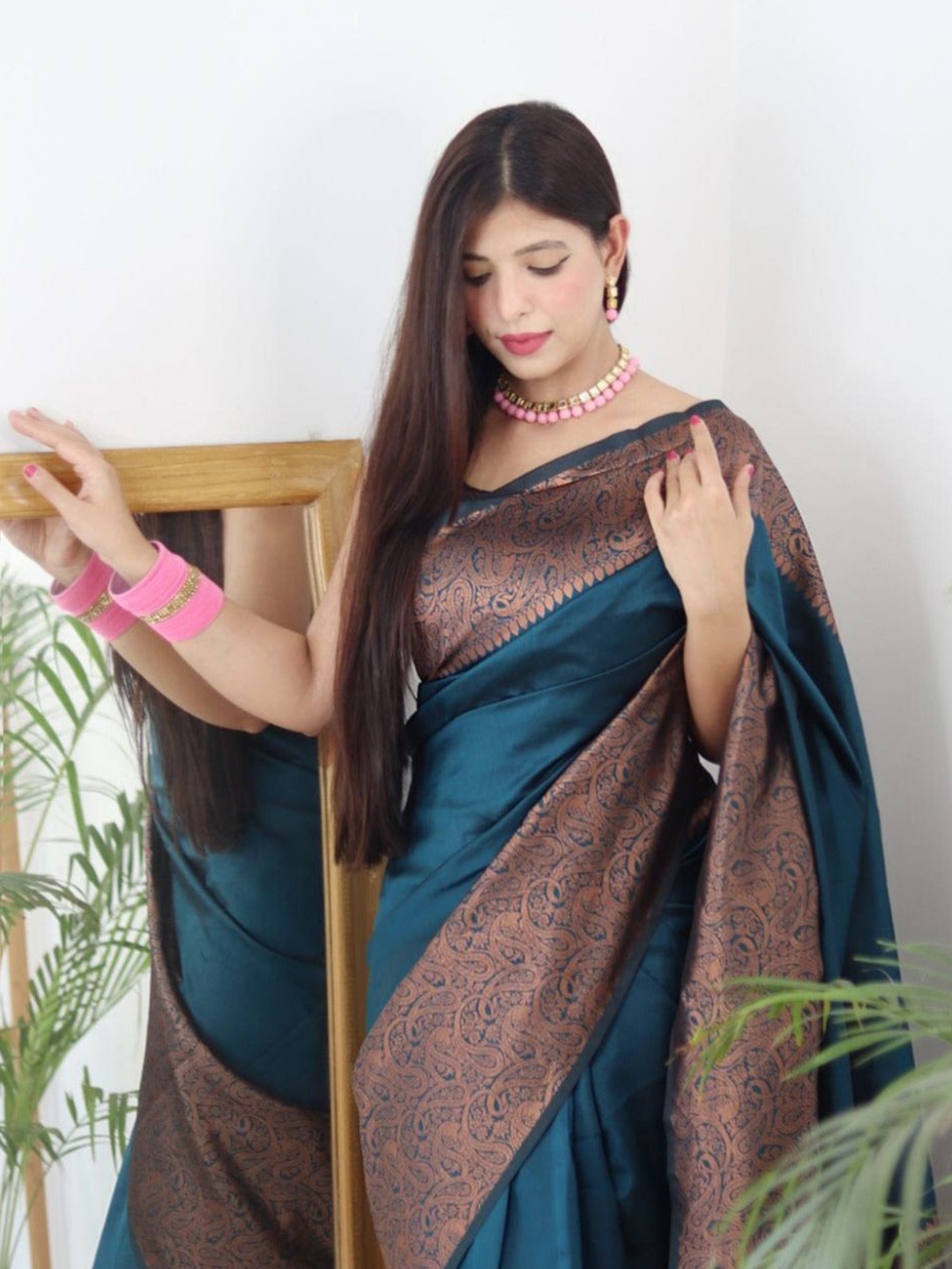 

Wuxi Woven Design Zari Pure Silk Banarasi Saree, Teal