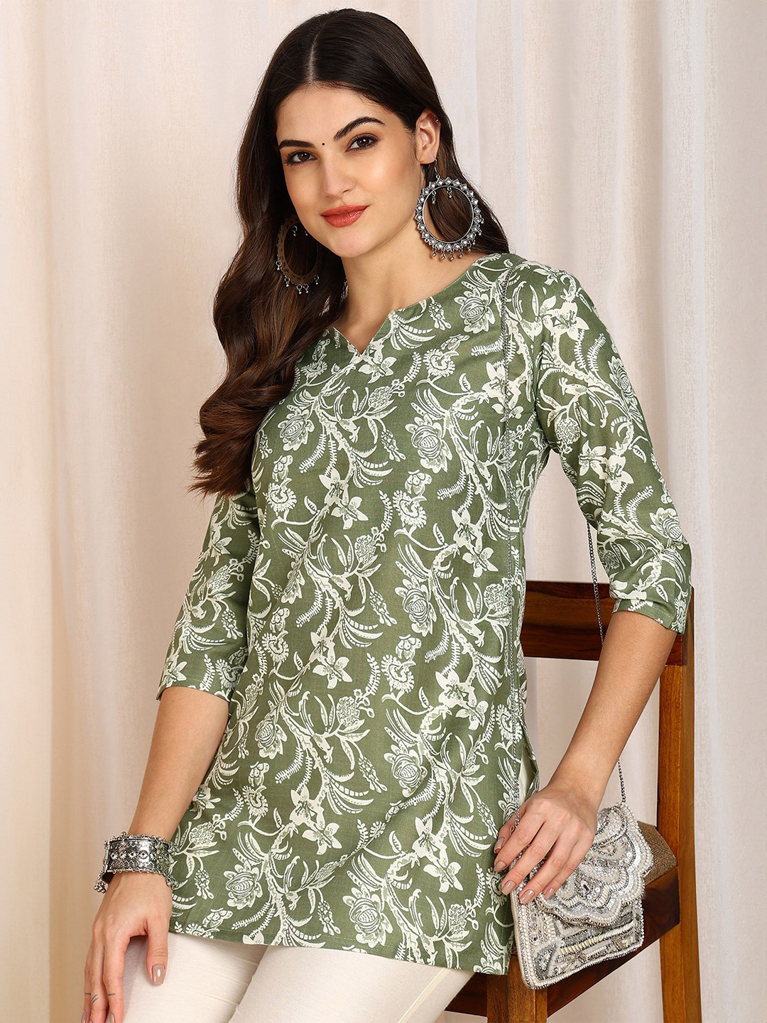 

DSK STUDIO Floral Printed Kurti, Green