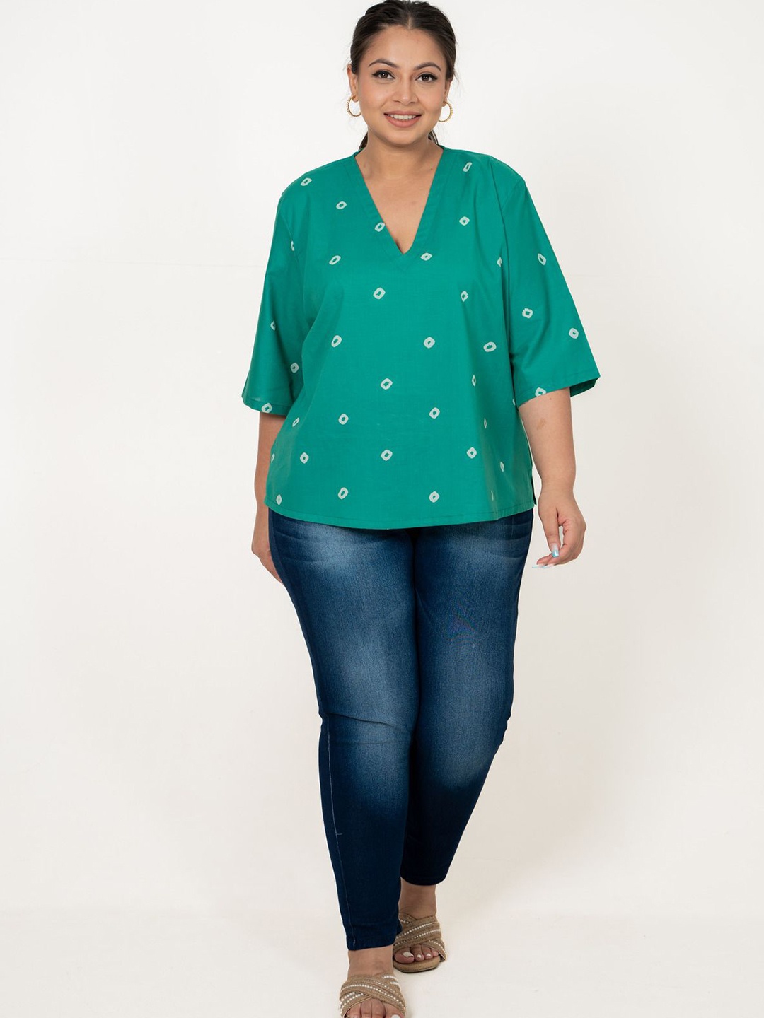

ROZANAJAIPUR Women Printed V-Neck Three-Quarter Sleeves Pure Cotton Top, Green