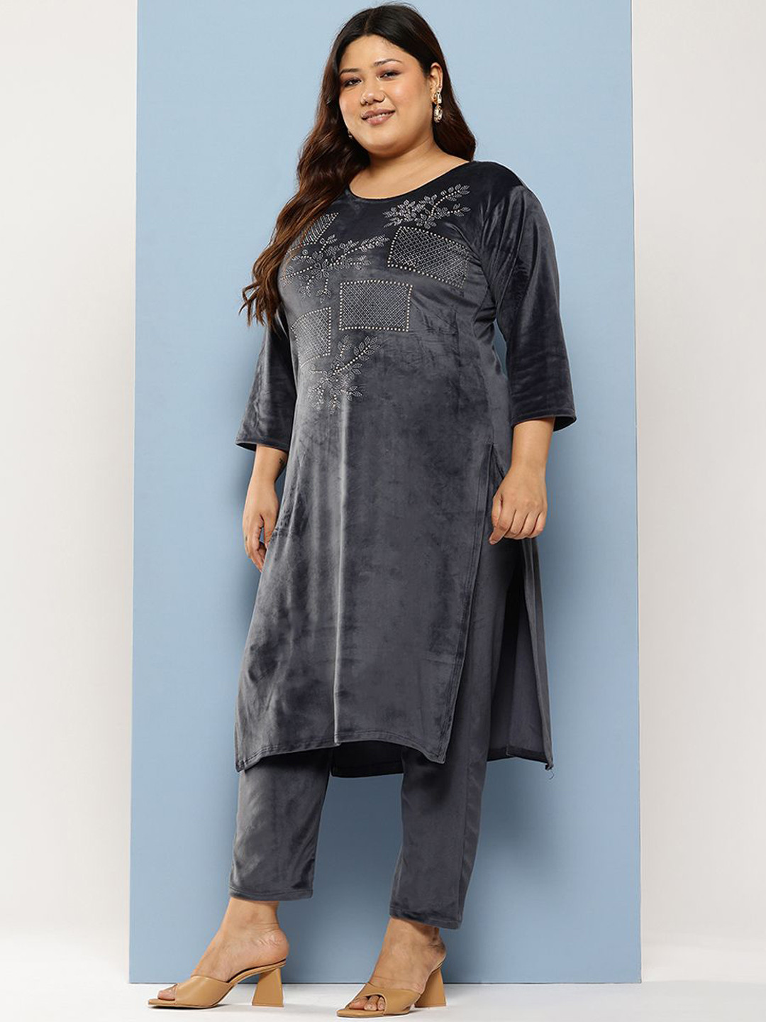 

BAESD Women Floral Embroidered Regular Thread Work Velvet Kurta with Trousers & With Dupatta, Grey