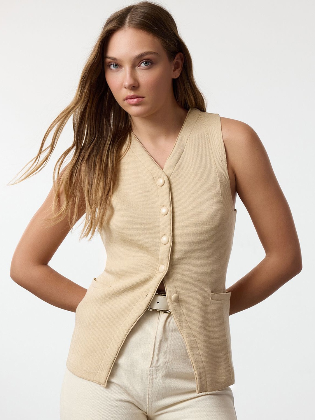 

Trendyol V-Neck Waistcoat, Beige